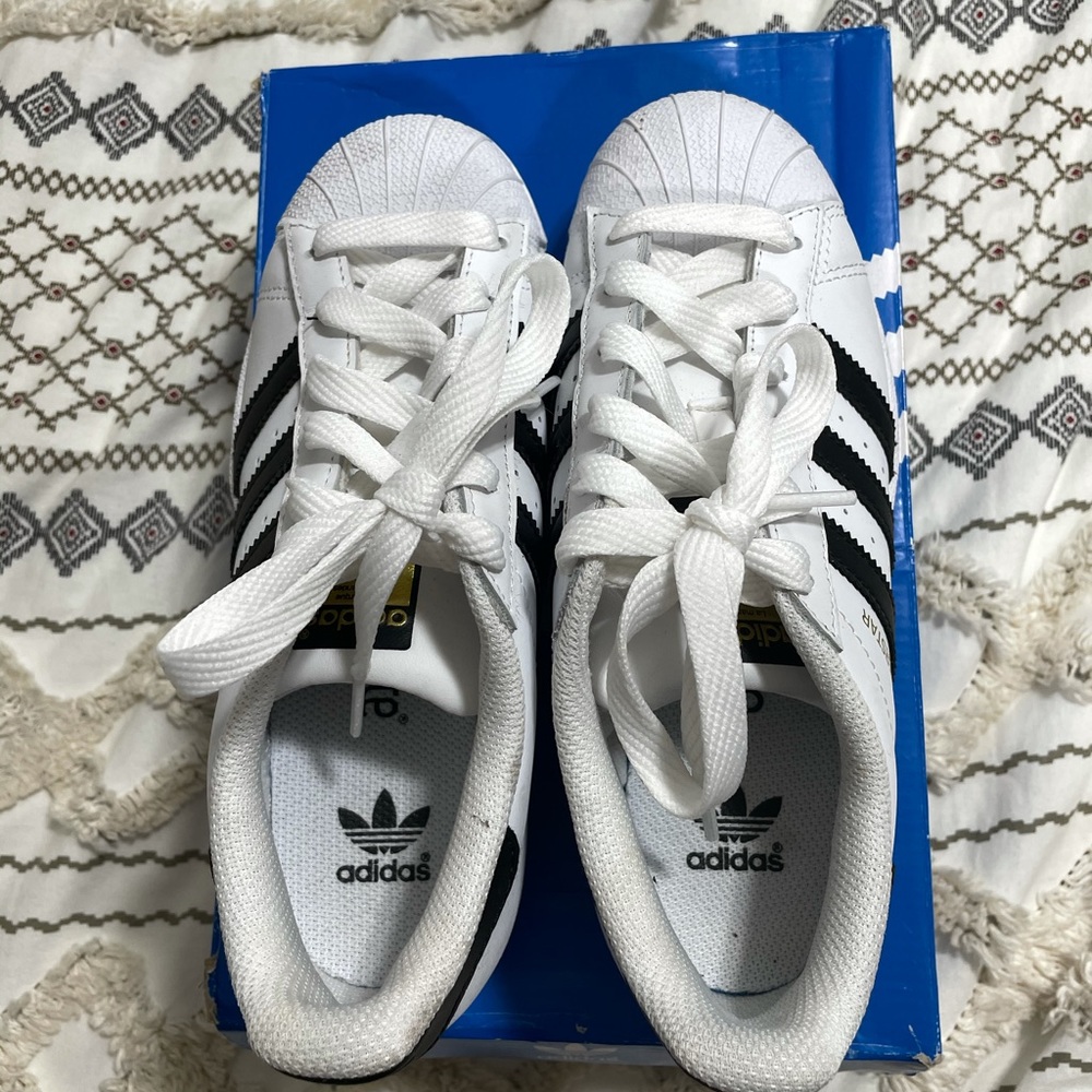 Adidas Superstar